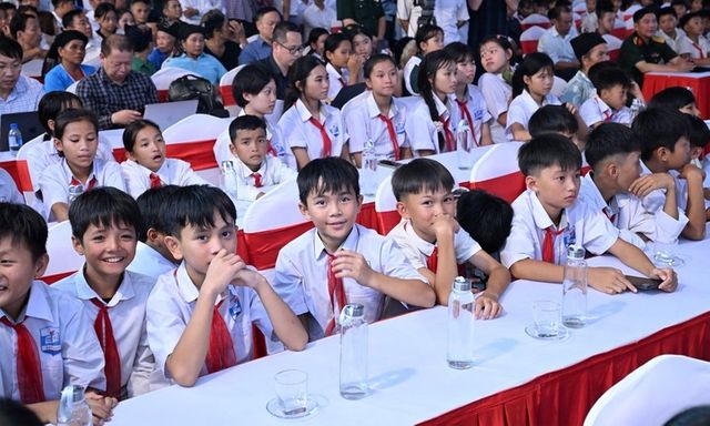 Tin tức giáo dục 24h: Học sinh, giáo viên TP.HCM chính thức nghỉ Tết Dương lịch 4 ngày