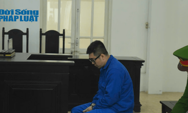 Xét xử nam thanh niên hành hung cô gái ở chung cư Hà Nội: Hình ảnh Đặng Chí Thành tại tòa