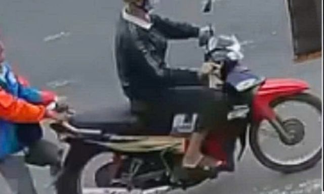 Bắt nhanh đối tượng giật vé số của người già ở Quảng Ngãi