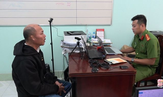 Khởi tố Nguyễn Đức Tín, tài xế xe khách chạy quá tốc độ, lạng lách truy đuổi ô tô tải