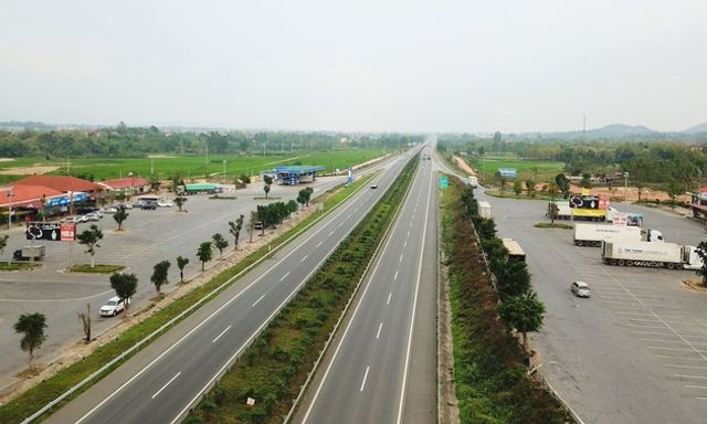 VEC đề nghị phối hợp kiểm tra, chấn chỉnh hoạt động trạm dừng nghỉ trên cao tốc Hà Nội - Lào Cai