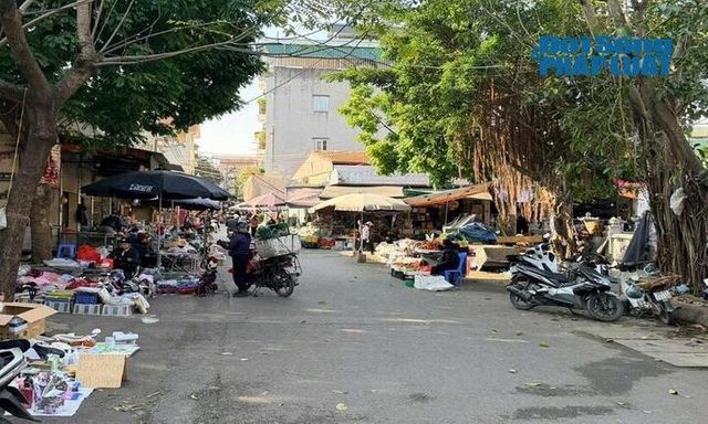 Xung quanh kế hoạch xóa chợ cóc ở Hà Nội: Những chia sẻ của 