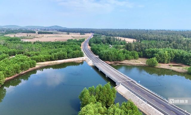 Tiến tới Đại hội XIV của Đảng: Công trình đột phá và tầm nhìn vượt thời đại