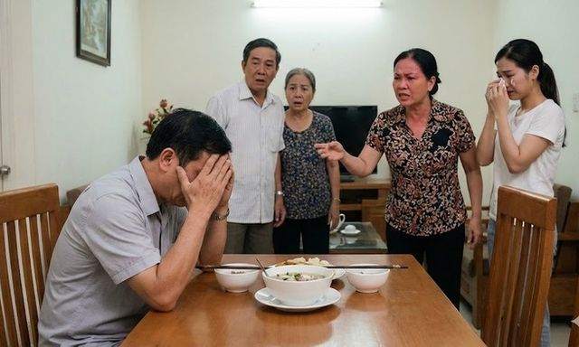 Chỉ vì 50m2 đất, vợ làm náo loạn cả nhà chồng