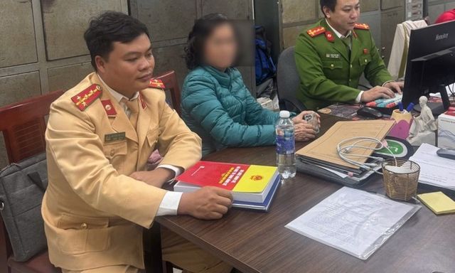 Triệu tập người phụ nữ 67 tuổi cầm loa hô hào đua xe tại hầm Kim Liên