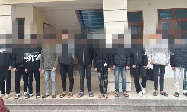 Dùng hung khí để giải quyết mâu thuẫn, nhóm học sinh bị khởi tố