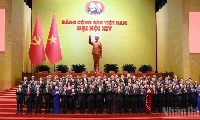 Trí tuệ toàn Đảng gắn kết niềm tin của cả dân tộc