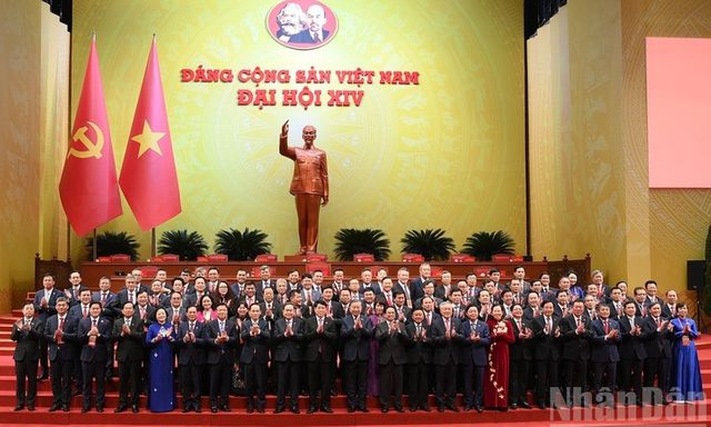 Trí tuệ toàn Đảng gắn kết niềm tin của cả dân tộc