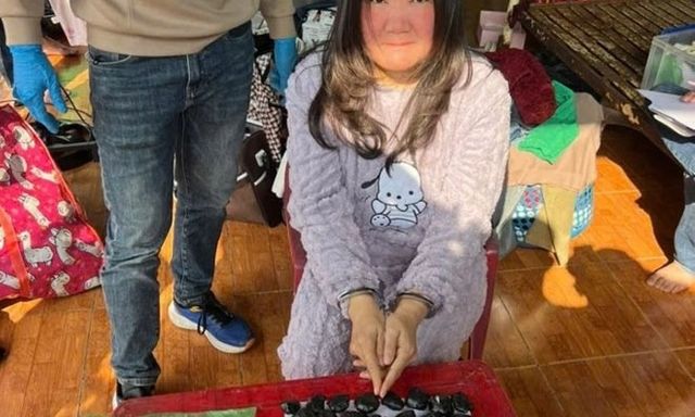 Khám xét nơi ở của 