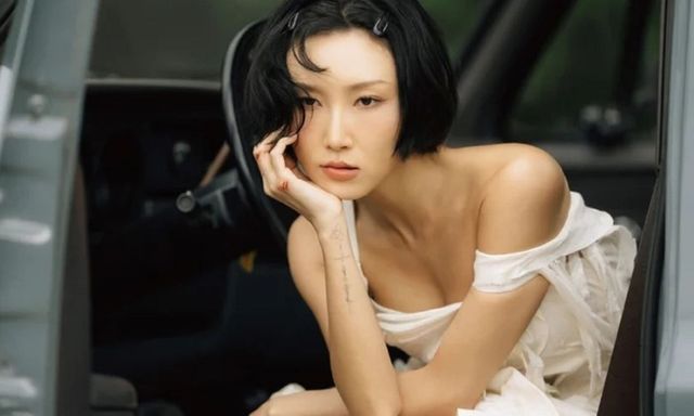 Good Goodbye càn quét bảng xếp hạng, Hwasa giữ vững vị thế “nữ hoàng solo” Kpop