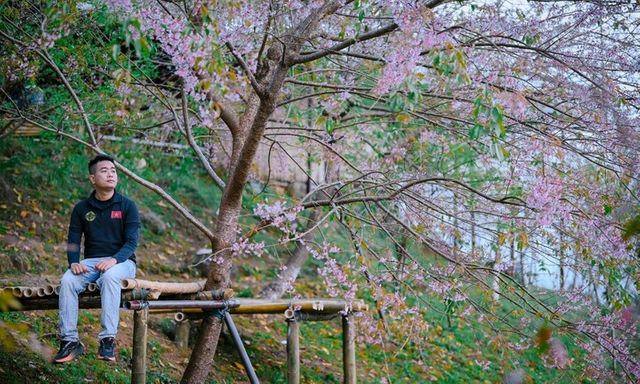 Đinh Mạnh Hưng – Người kể chuyện quê hương bằng những bước chân lang thang