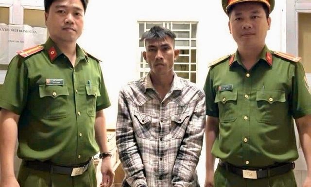 Tin pháp luật nổi bật 24h qua: Bắt giữ đối tượng truy nã trốn trong vườn thanh long