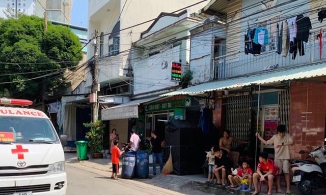 Tin tức thời sự 24h: Danh tính người đàn ông tử vong trước dãy trọ của người yêu