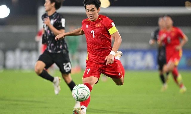 Thẻ đỏ khiến Đình Bắc vắng mặt trong trận đấu quan trọng của tuyển Việt Nam