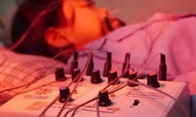 Tin tức đời sống 25/1: Nguyên nhân khiến trẻ 11 tuổi bất ngờ liệt dây thần kinh phải đi cấp cứu