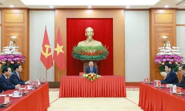 Tổng thống Putin điện đàm, chúc mừng Tổng Bí thư Tô Lâm