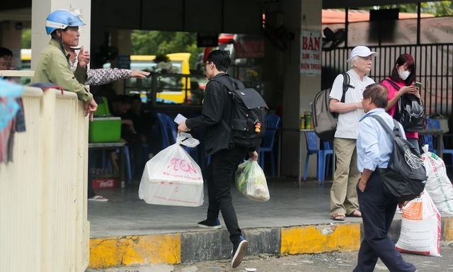 Hà Nội: Dự kiến tăng 300 - 400 % lượng hành khách qua các bến xe dịp Tết