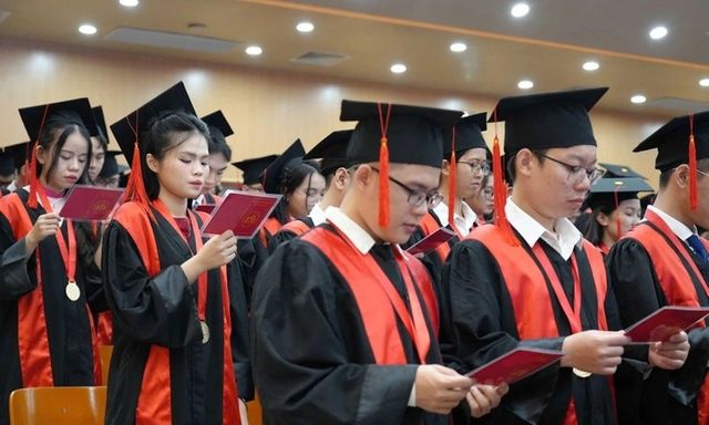 Tin tức giáo dục 24h: Đại học Y Dược TP.HCM cảnh báo thông tin không chính thống về thi bác sĩ nội trú 2026