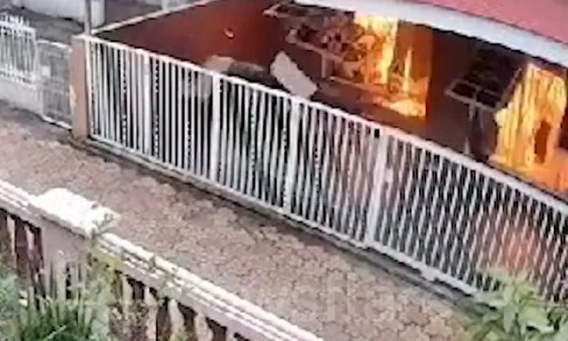 Khoảnh khắc bình gas phát nổ tại Indonesia, 9 người thương vong