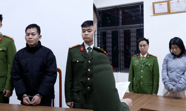 Khởi tố cặp đôi 