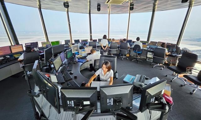 Đảm bảo an toàn điều hành bay dịp cao điểm Tết 