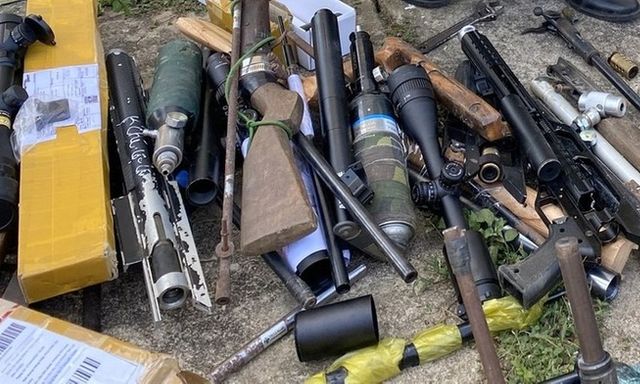 Dùng vũ khí tự chế chưa gây hậu quả, có bị xử lý hình sự không?