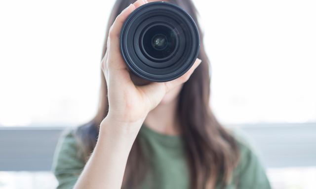 Khi mâu thuẫn gia đình bị ghi hình đưa lên mạng: Đăng video có vi phạm quyền riêng tư?