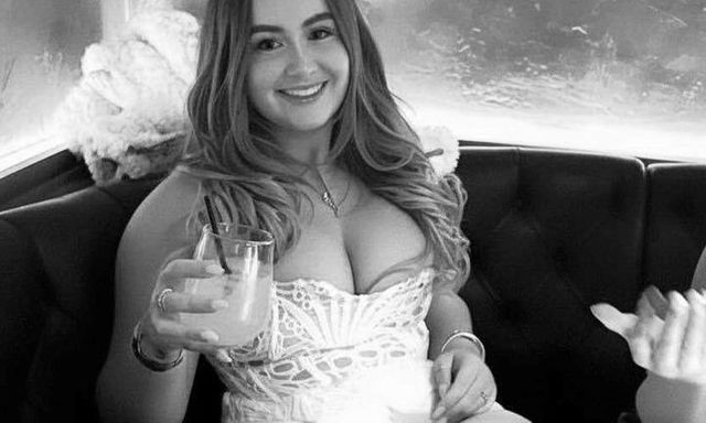 Ô tô cá nhân trôi ngược ép vào tường, hoa khôi 21 tuổi tử vong thương tâm