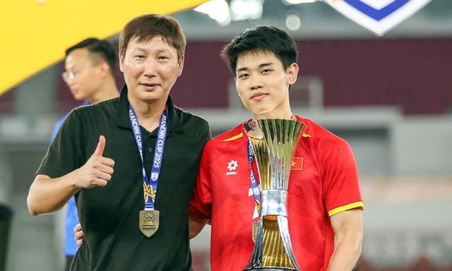 Hé lộ về CLB Trung Quốc sẵn sàng trả giá cao để chiêu mộ Đình Bắc