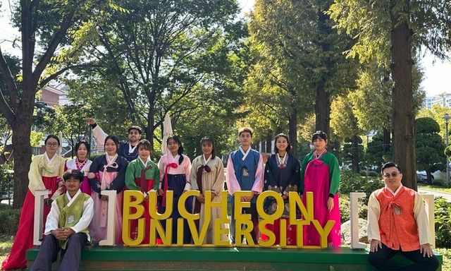 Tin tức giáo dục 24h: Phó Hiệu trưởng Trường ĐH Luật TP.HCM được tặng Huân chương Hiệp sĩ của Pháp