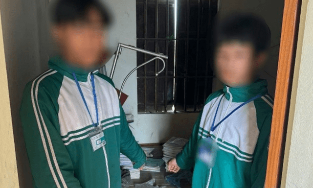 Phát hiện nhóm thanh thiếu niên tự sản xuất pháo nổ, rao bán trên mạng dưới “vỏ bọc” quà Tết