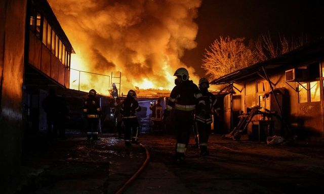 Chiến sự Nga - Ukraine ngày 13/2: Nga dội mưa hỏa lực, Tổng tư lệnh Ukraine tuyên bố 