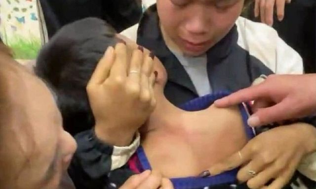 Tin tức giáo dục 24h: Tình tiết mới nhất vụ học sinh lớp 1 bị 