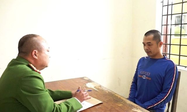 Bắt đối tượng cạy cửa nhà hàng xóm, trộm 1,4 cây vàng cùng nhiều tiền mặt