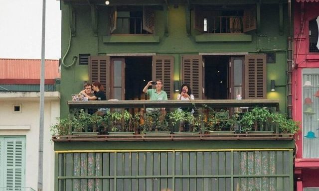 Mách bạn quán cafe bờ hồ view cực xịn ở Hà Nội