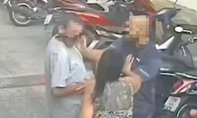 Clip: Xung đột sau tiếng còi xe, người đàn ông 58 tuổi bị tát tử vong