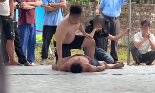 Chấn thương cột sống cổ: 