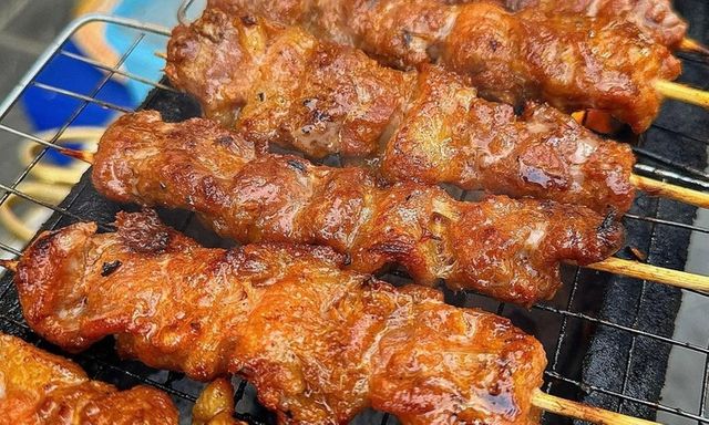Quán thịt xiên nướng Hà Nội ngon nức tiếng