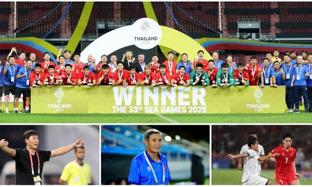 Đình Bắc, HLV Kim Sang-sik nhận bằng khen của Bộ trưởng Bộ VHTT&DL