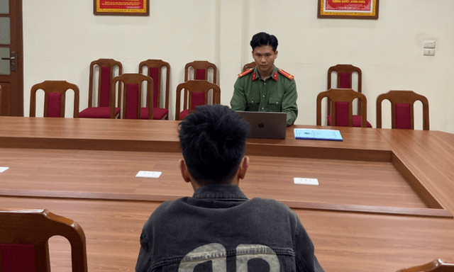 Nam thanh niên bị phạt 15 triệu do không thông báo website thương mại điện tử