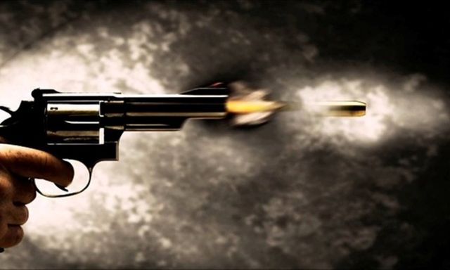 Truy tố người đàn ông bắn chú ruột trọng thương ngay trên bàn nhậu