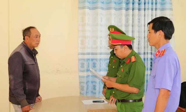 Khởi tố đối tượng sản xuất cà phê bột từ đậu nành và phụ gia