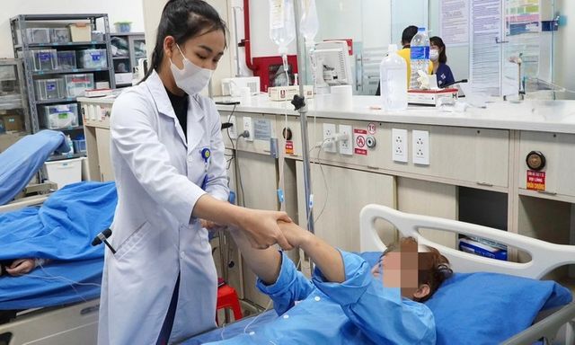 Nhập viện cấp cứu vì co giật, mất ý thức sau khi hít 