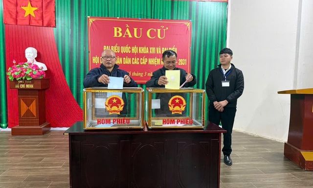 Cử tri Làng Nủ đi bầu cử với niềm tin mới