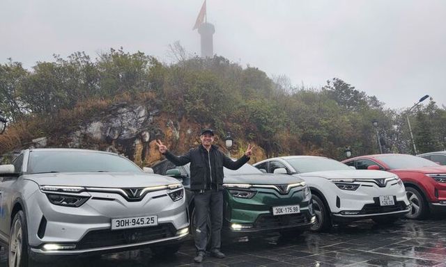 Chủ xe VinFast VF 8: Mức giá đang quá tốt, ngày càng nhiều người dùng mua xe điện hơn