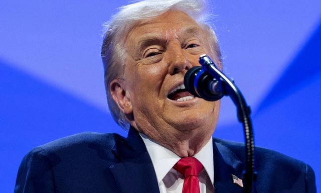 Ông Trump cảnh báo phá hủy hoàn toàn mỏ khí đốt lớn nhất Iran