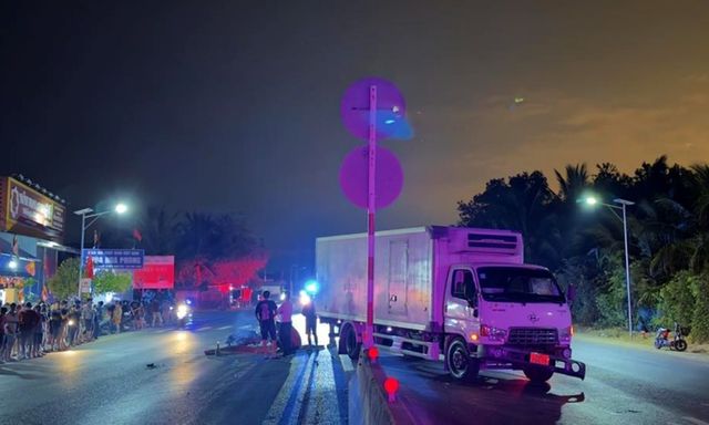 Tin tức tai nạn giao thông mới nhất ngày 20/3: Hai thanh thiếu niên tử vong sau khi xe máy tông vào trụ đèn