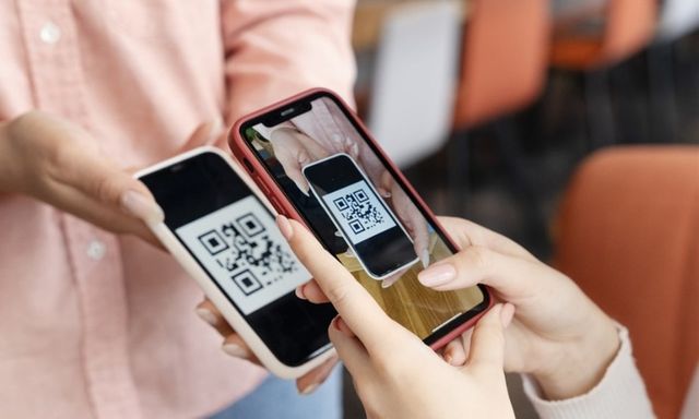 Làm mã QR ngân hàng có mất phí không?