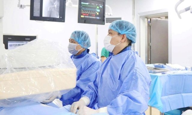 Tin tức đời sống 20/3: Đưa người đàn ông vỡ u gan vượt 200km đi cấp cứu