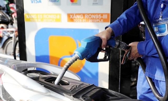 Giá xăng dầu tăng từ 23h ngày 19/2, xăng RON 95 tăng hơn 5.100 đồng